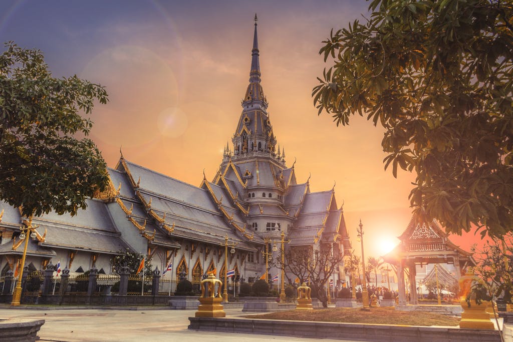 เหมารถเที่ยวต่างจังหวัด